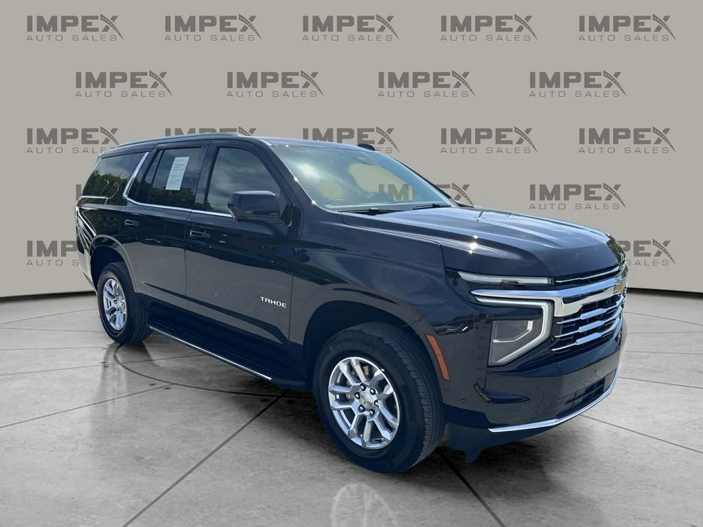Used 2025 Black Chevrolet LT image 7