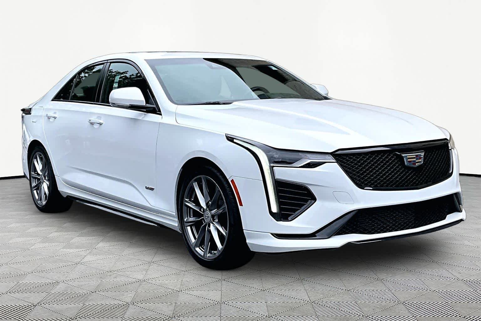 Used 2020 Summit White Cadillac V-Series image 3