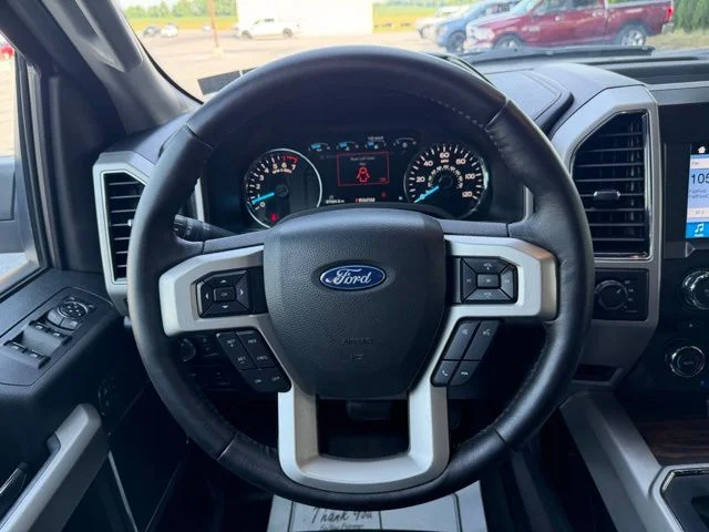 Certified Used 2018 White Platinum Clearcoat Metallic Ford Lariat image 15