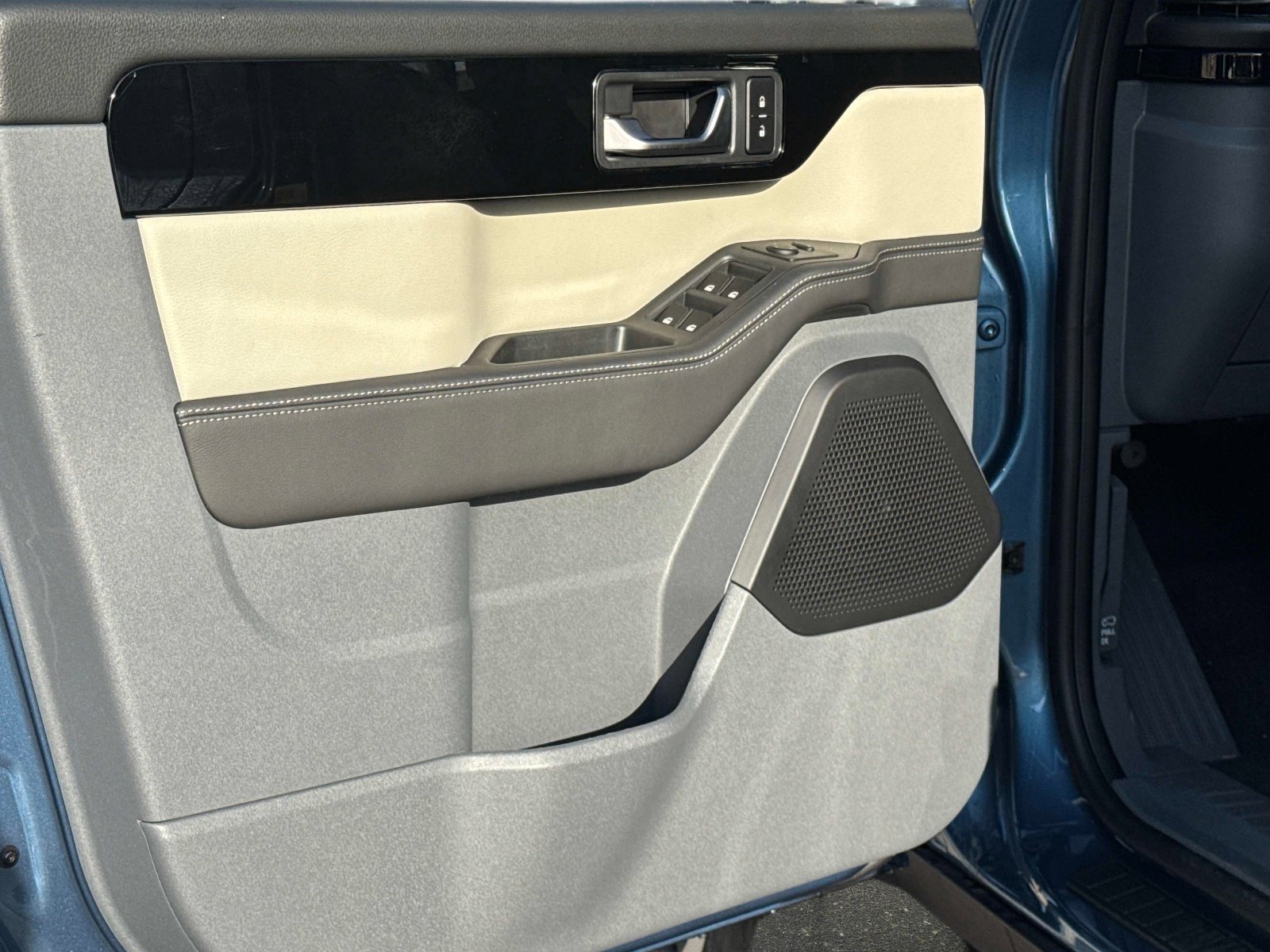 New 2025 Shale Blue Metallic INEOS Fieldmaster Edition image 14