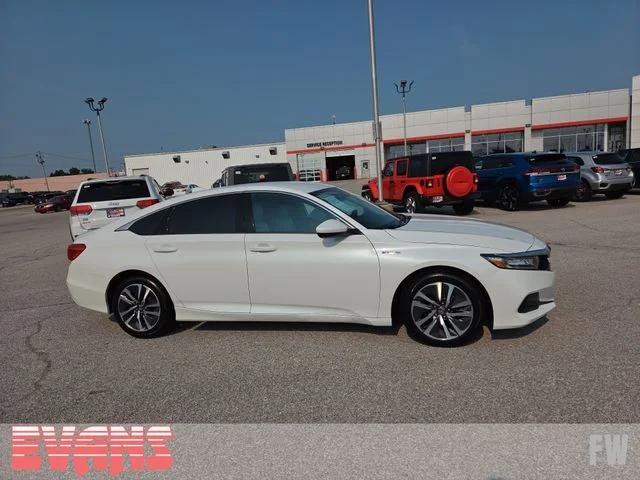 Used 2021 White Honda Base image 2