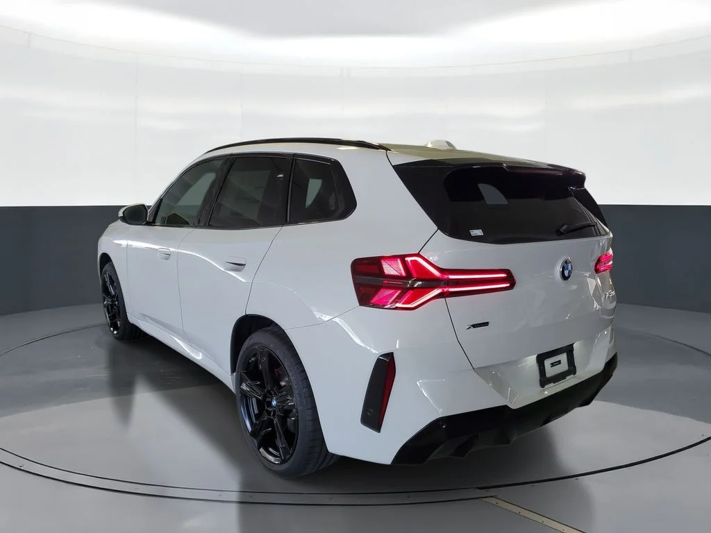 New 2026 Alpine White BMW 30 xDrive image 4