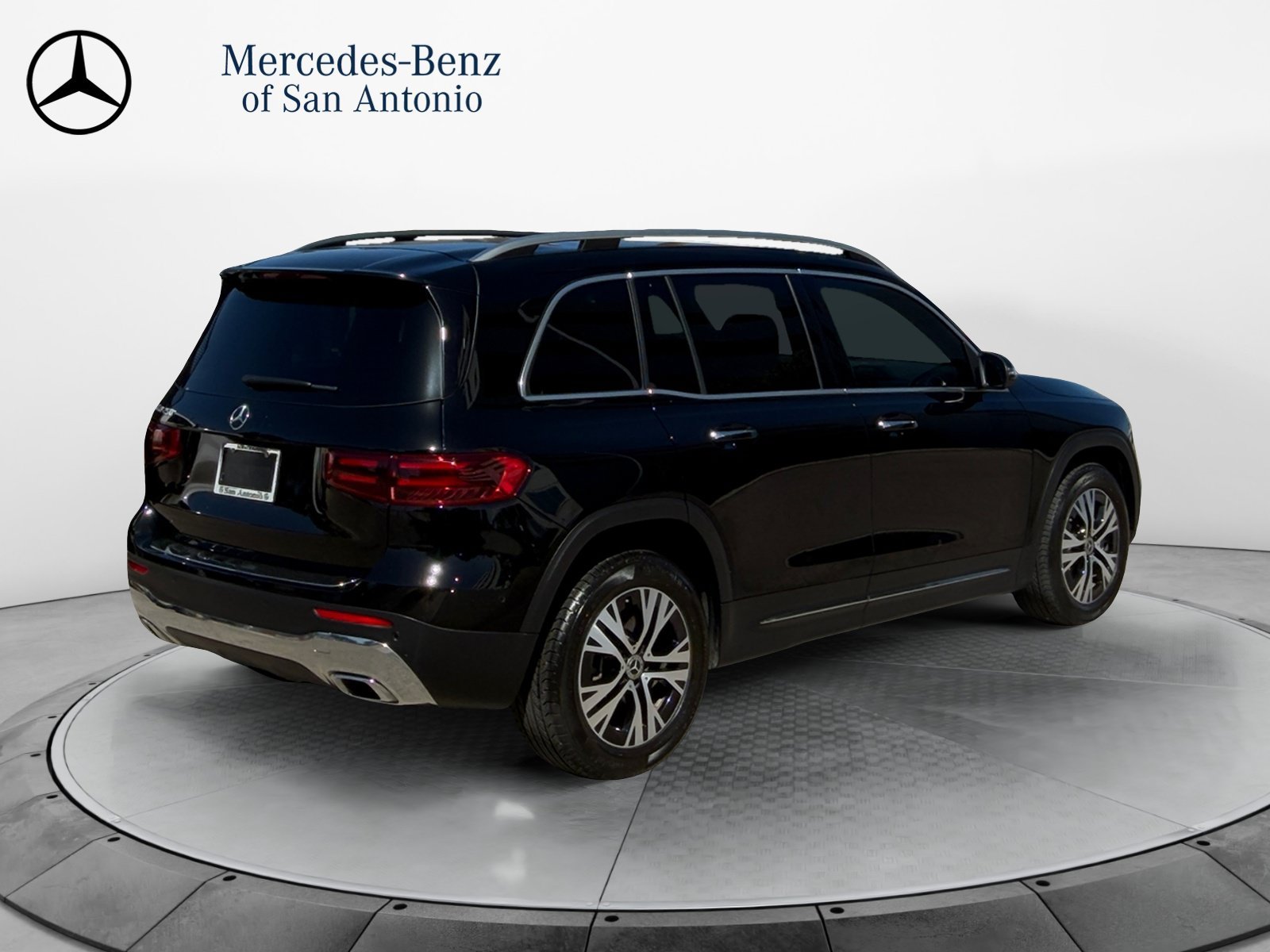 Certified Used 2025 Black Mercedes-Benz GLB 250 image 7