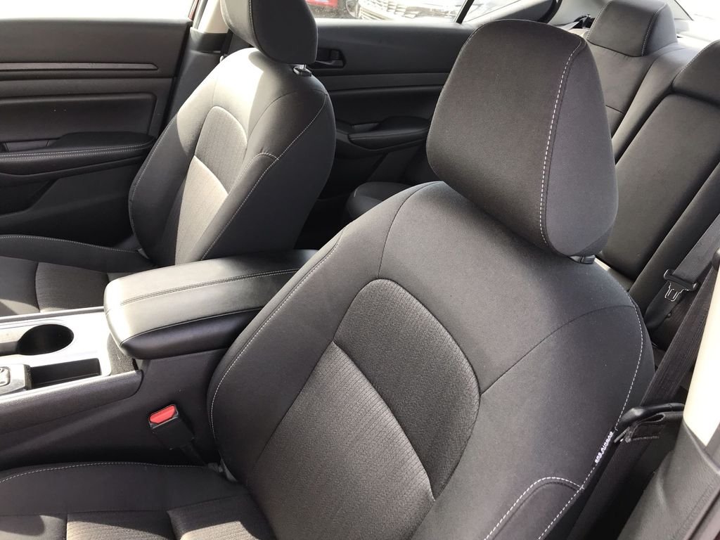 Used 2024 Red Nissan 2.5 SV image 11