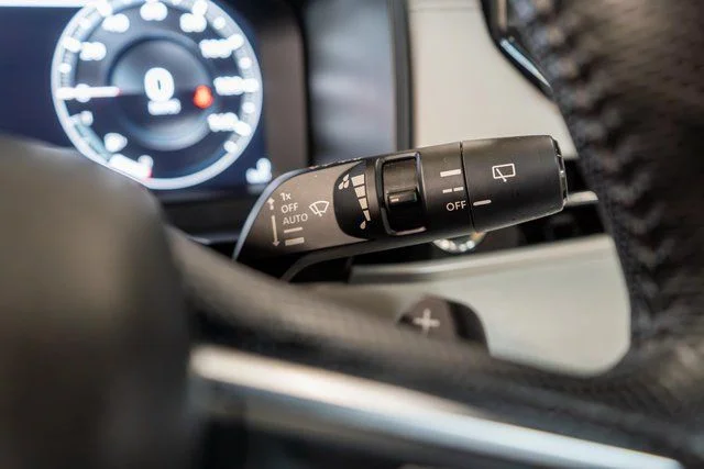 Used 2024 Black Mitsubishi  image 27