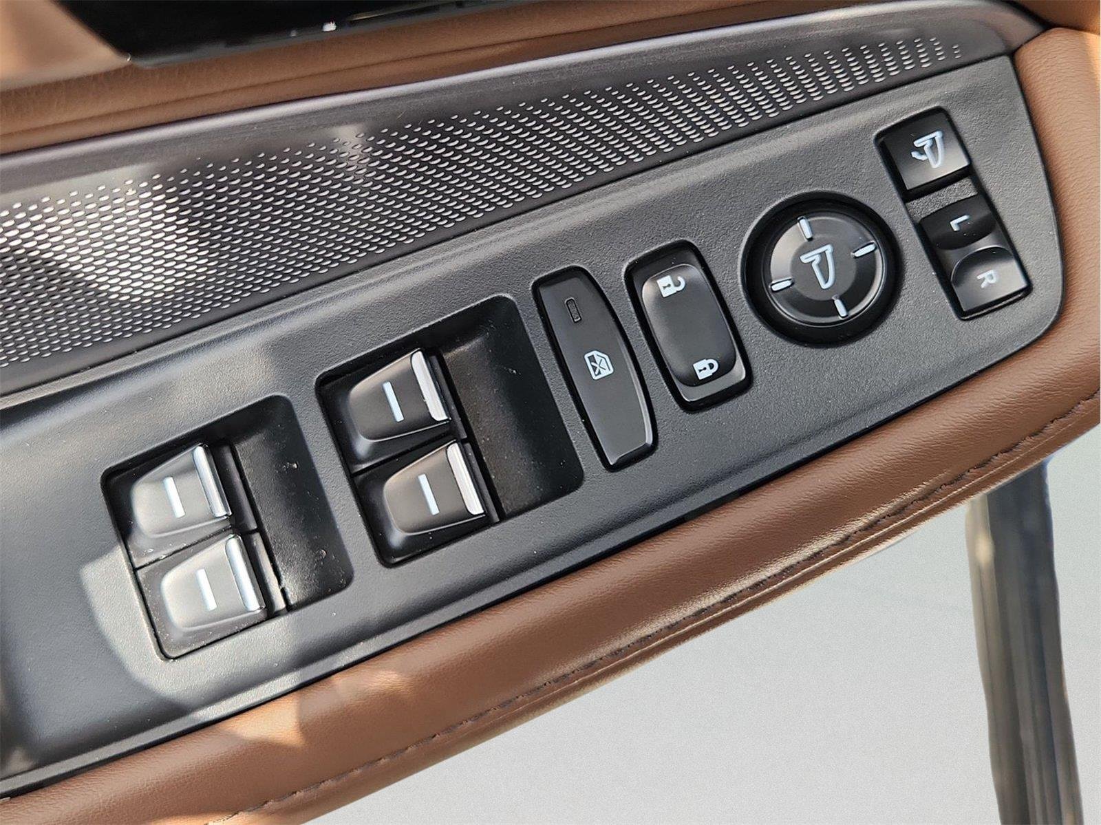 Used 2025 Black Acura Technology Package image 24