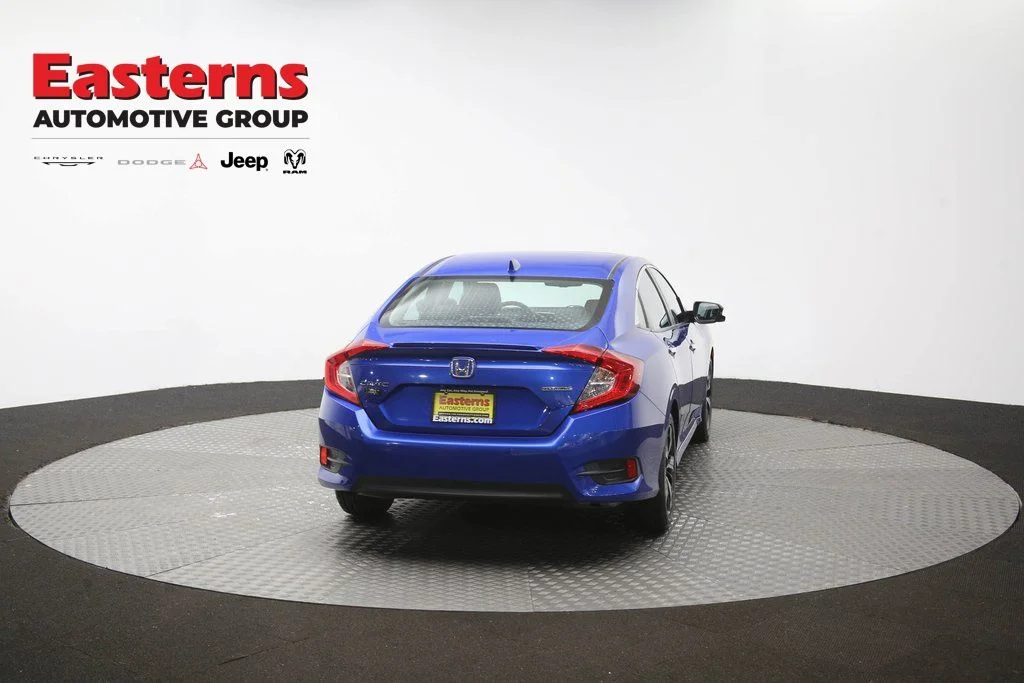 Used 2017 Blue Honda Touring image 39