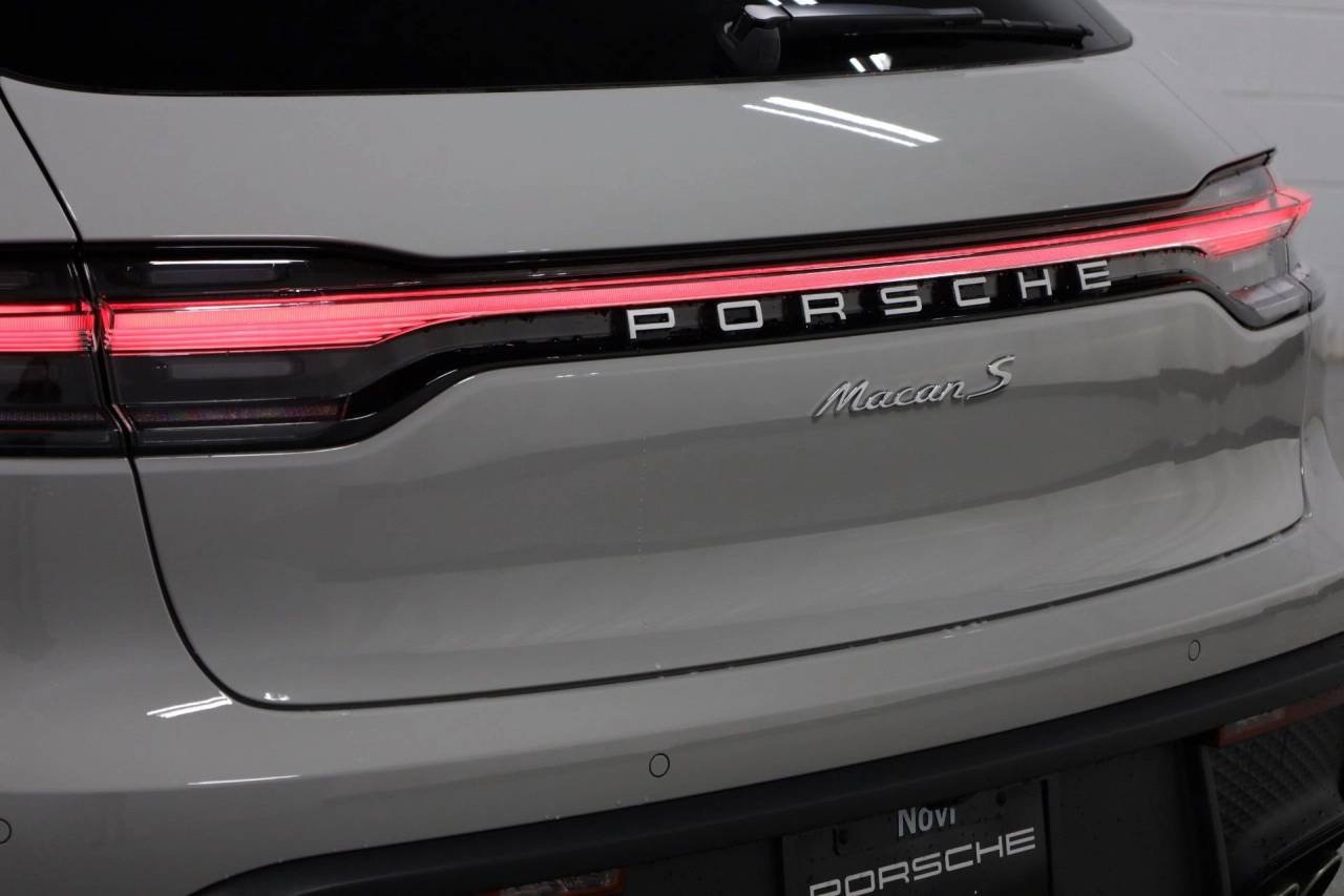 New 2026 Chalk Porsche S image 8