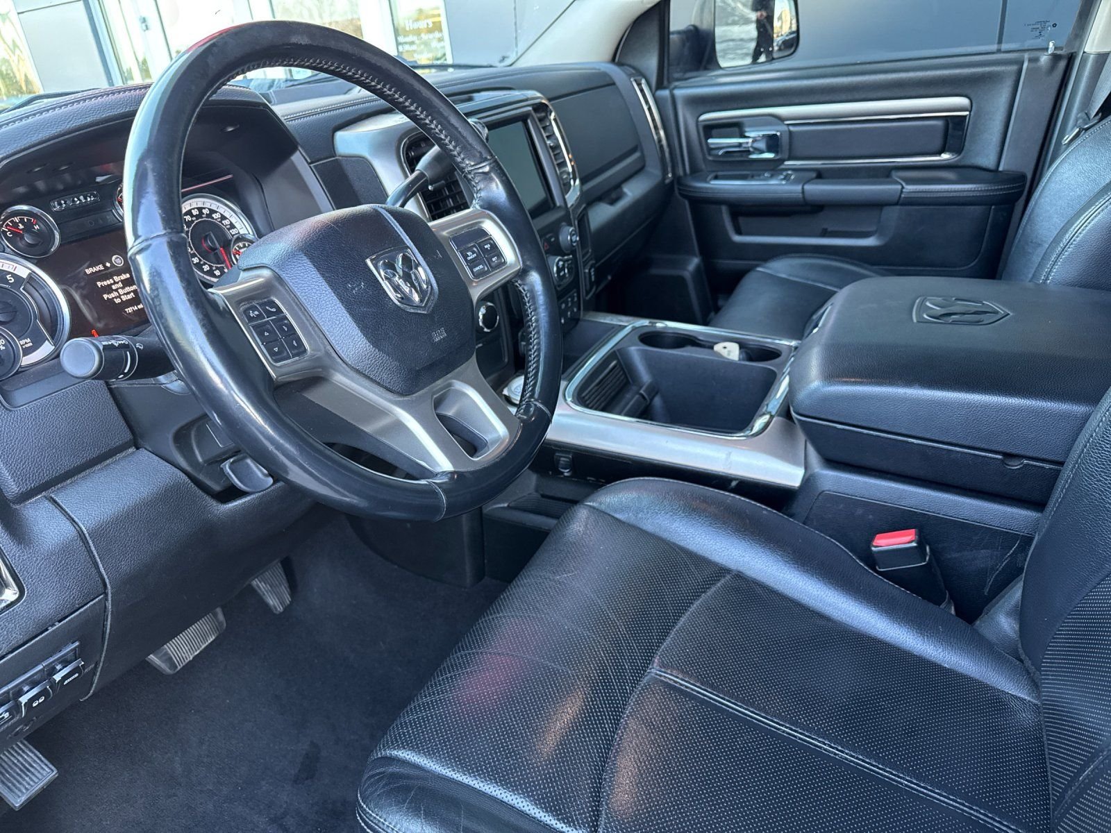 Used 2018 Bright Silver Clearcoat Metallic Ram Laramie image 9