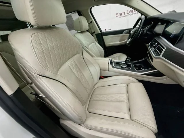 Used 2022 White BMW xDrive40i image 30