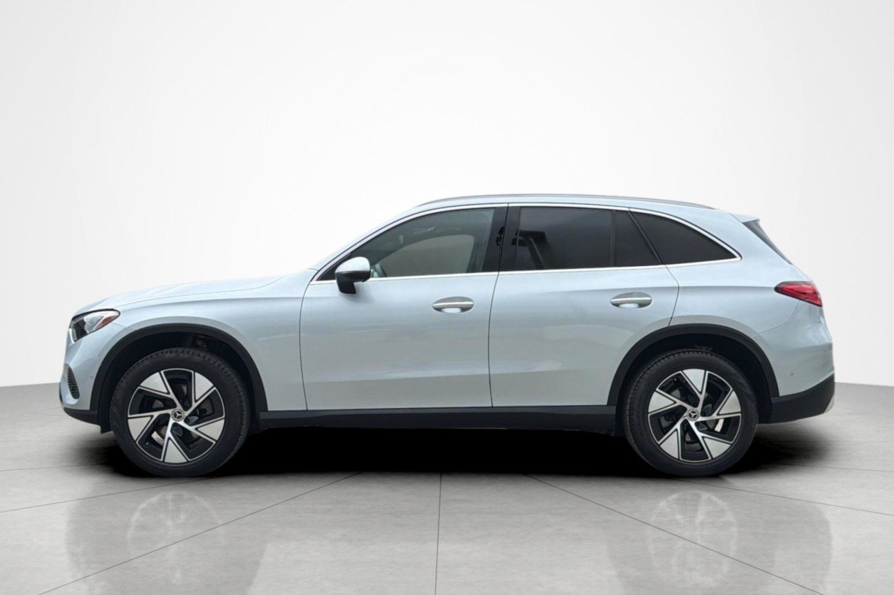 Used 2024 Cirrus Silver Metallic Mercedes-Benz GLC 300 image 2