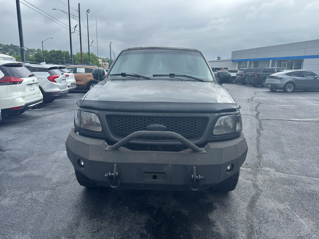 Used 2001  Ford  image 2