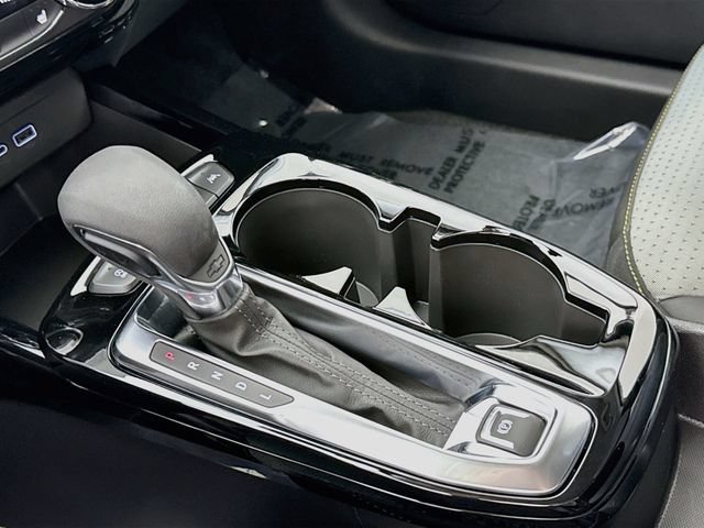 New 2026 Summit White Chevrolet LT image 18