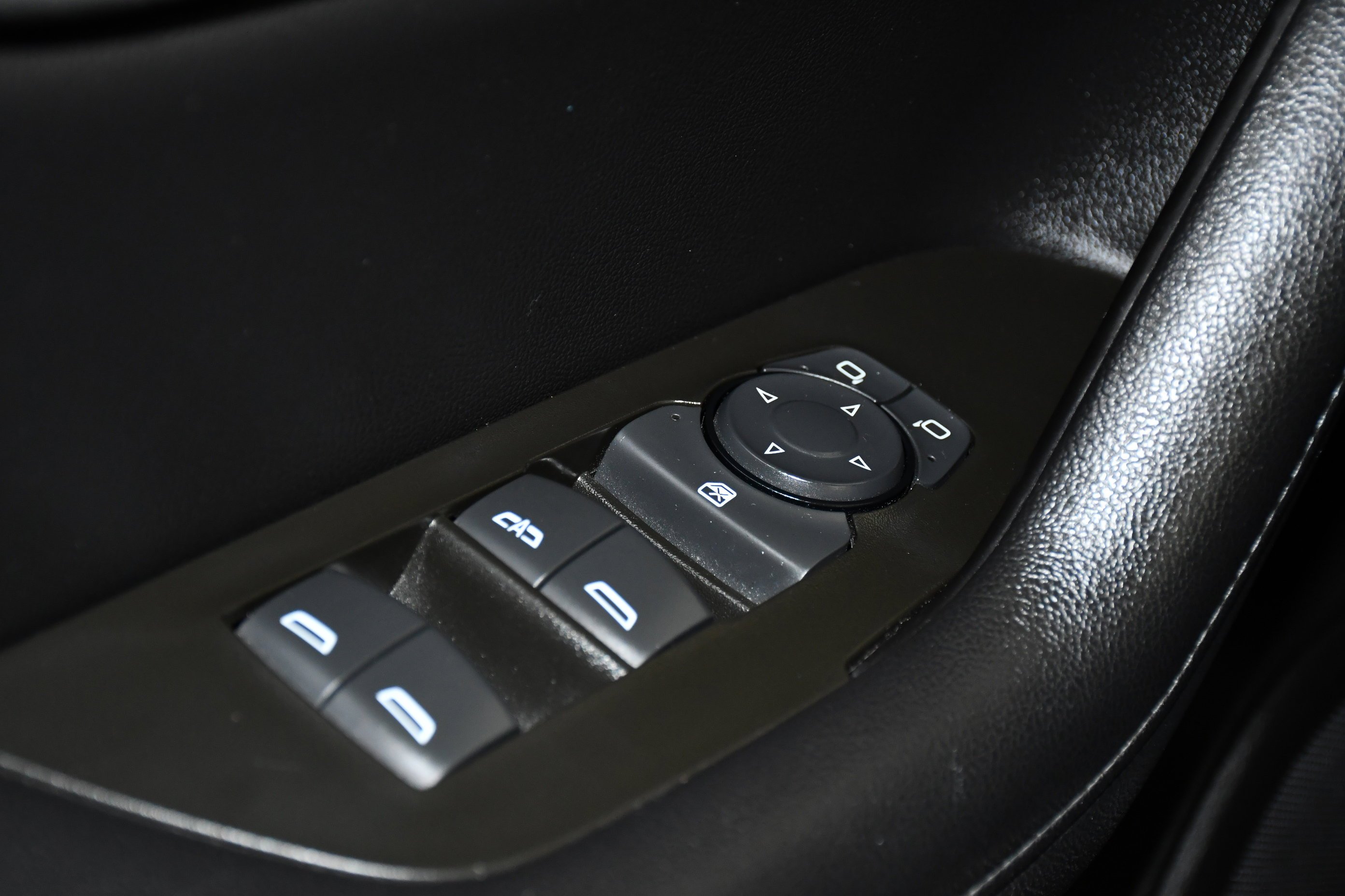 Used 2021 Black Chevrolet LT image 33