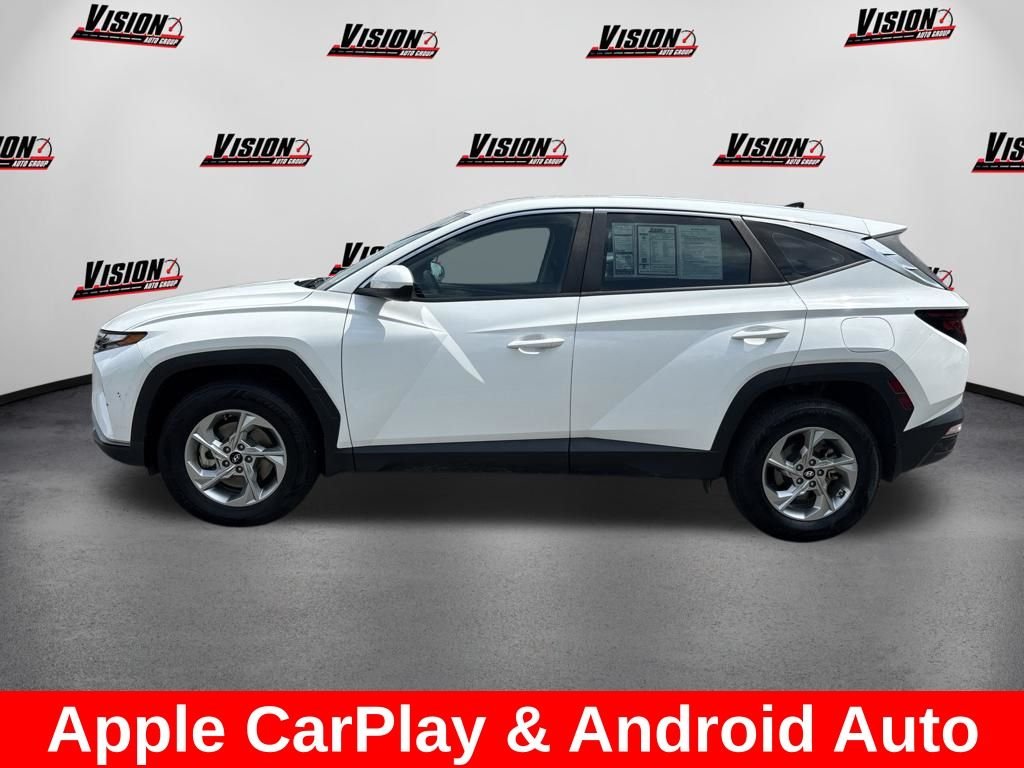 Used 2023 White Hyundai SE image 9