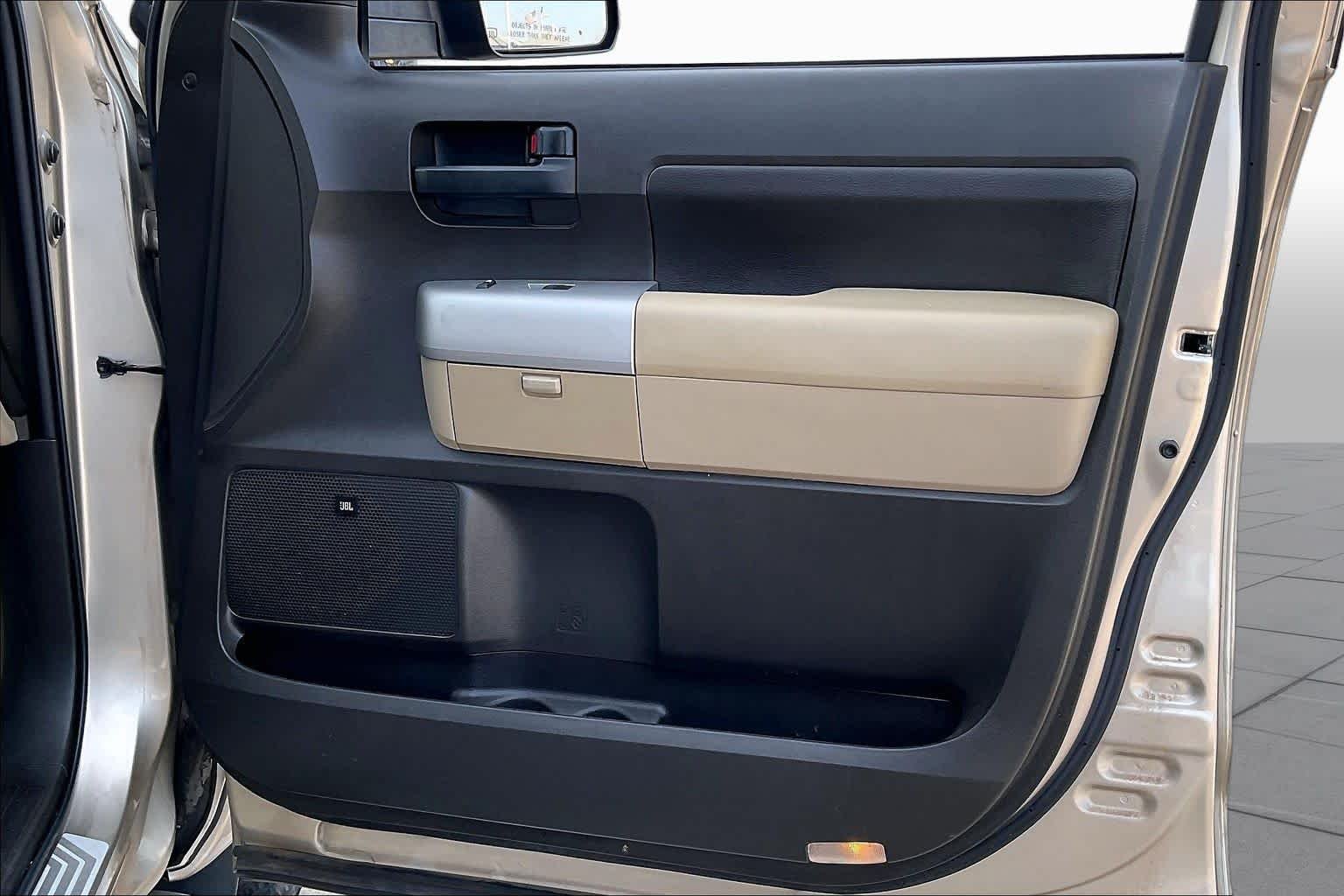 Used 2008 Desert Sand Mica Toyota SR5 image 19