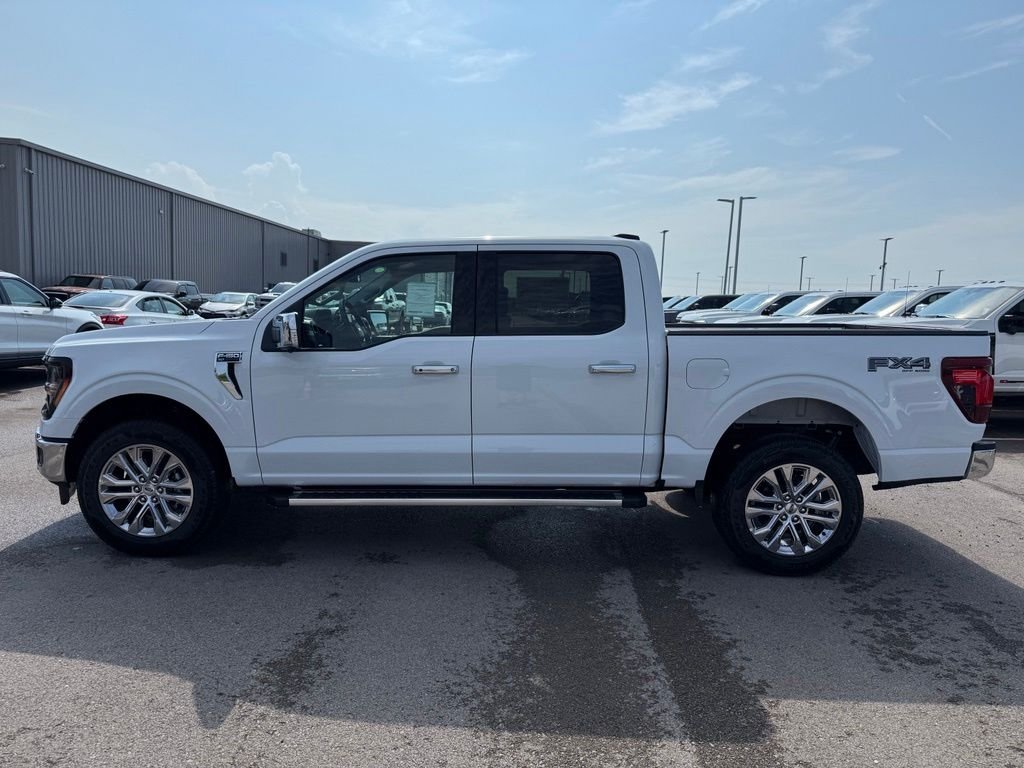 New 2026 Oxford White Ford XLT image 38