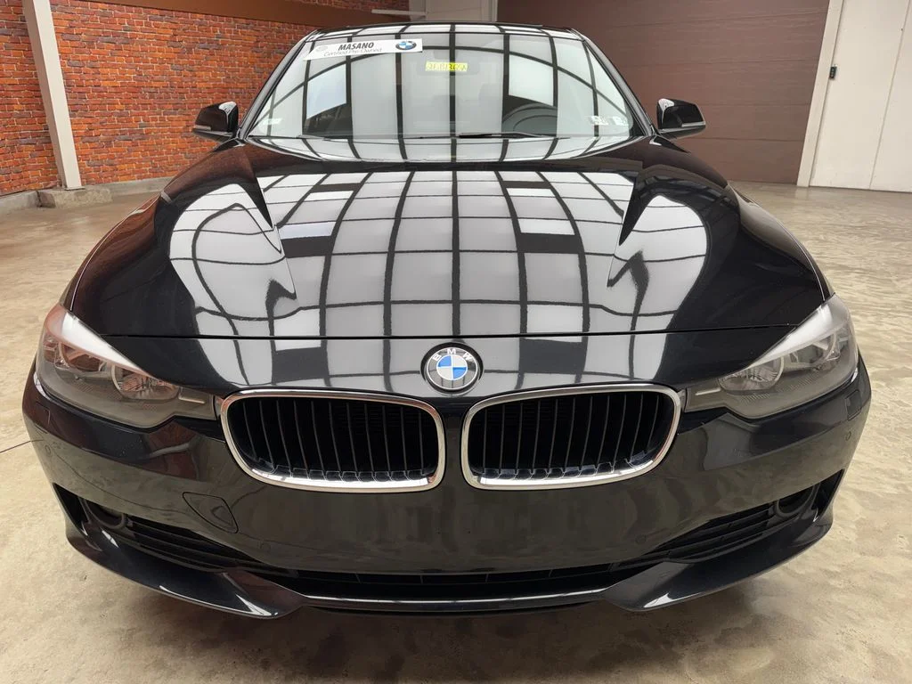 Used 2015 Black BMW 320i xDrive image 9