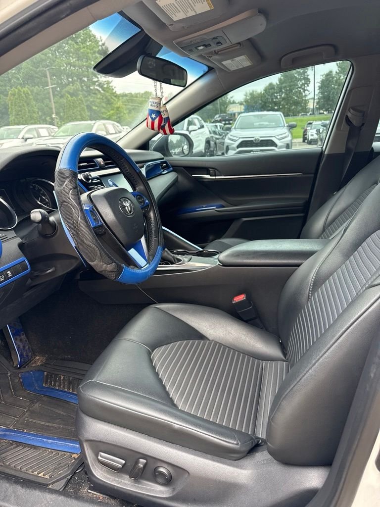 Used 2019 White Toyota SE image 6