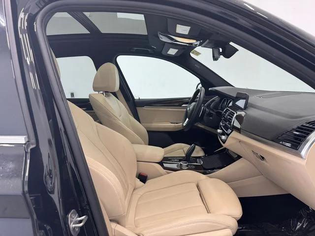 Used 2020 Jet Black BMW xDrive30i image 18