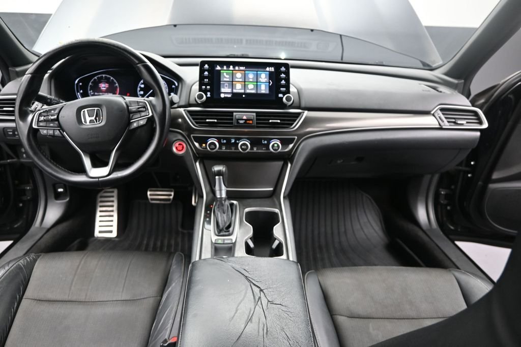 Used 2018  Honda Sport image 29