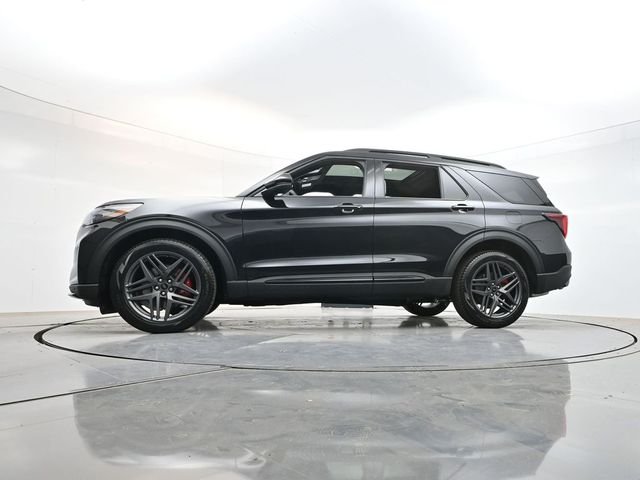 New 2026 Agate Black Metallic Ford ST image 44