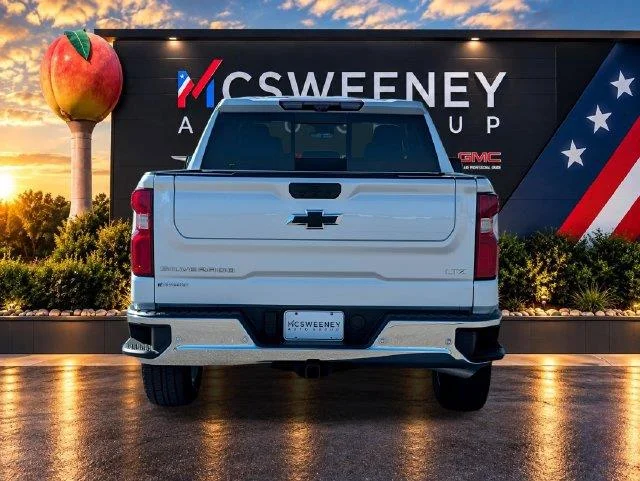 Used 2024 Iridescent Pearl Tricoat Chevrolet LTZ image 4