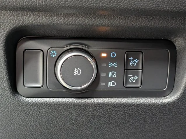 New 2026 Avalanche Ford XLT image 37