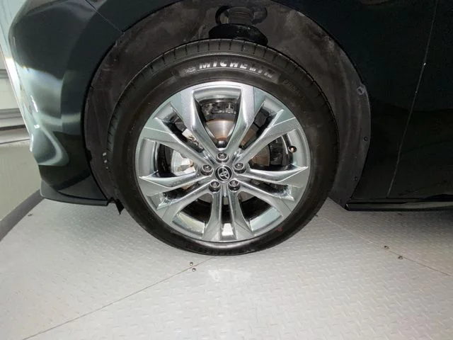Used 2023 Black Toyota Platinum image 10