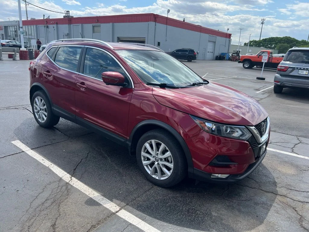 2022 Nissan Rogue Sport SV AWD's photo