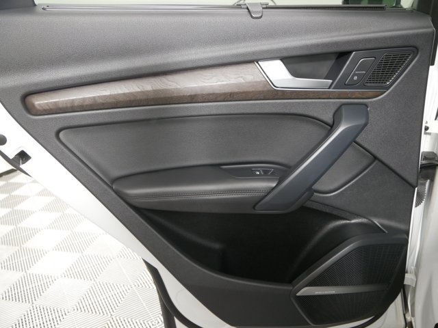 Used 2019 Ibis White Audi Prestige image 12