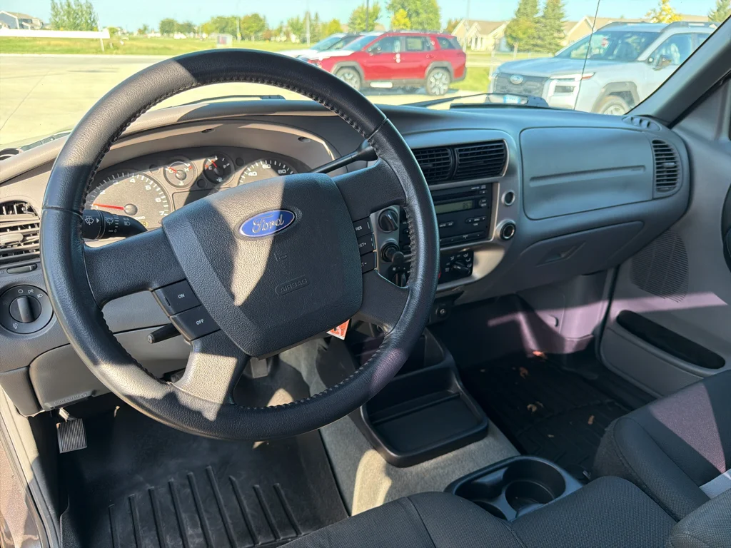 Used 2011 Dark Shadow Gray Metallic Ford XLT image 13