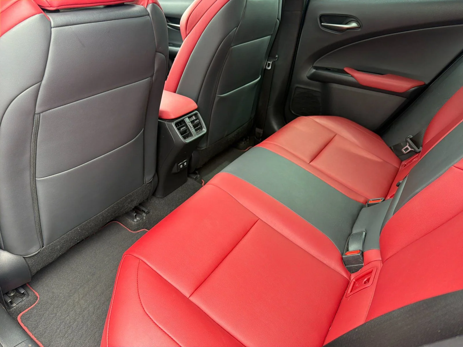 Used 2019 White Lexus 200 F SPORT image 12