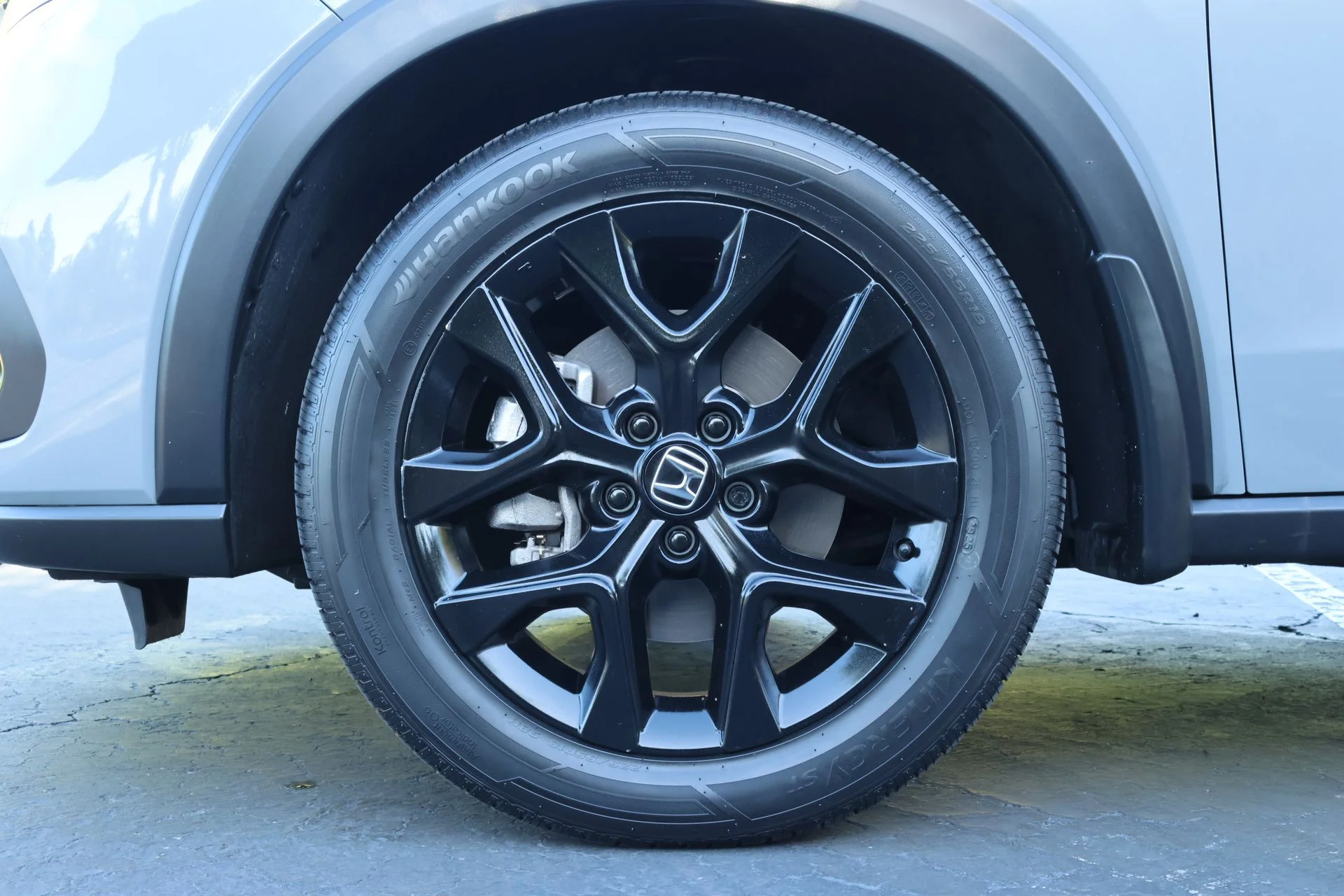 Used 2024  Honda Sport image 5