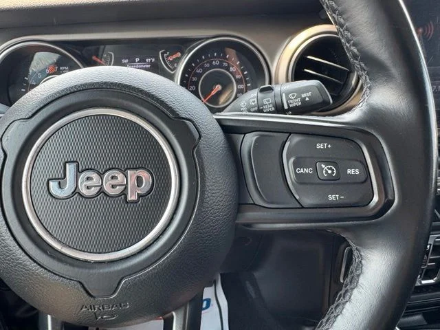 Used 2020 Silver Jeep Unlimited Sport S image 29
