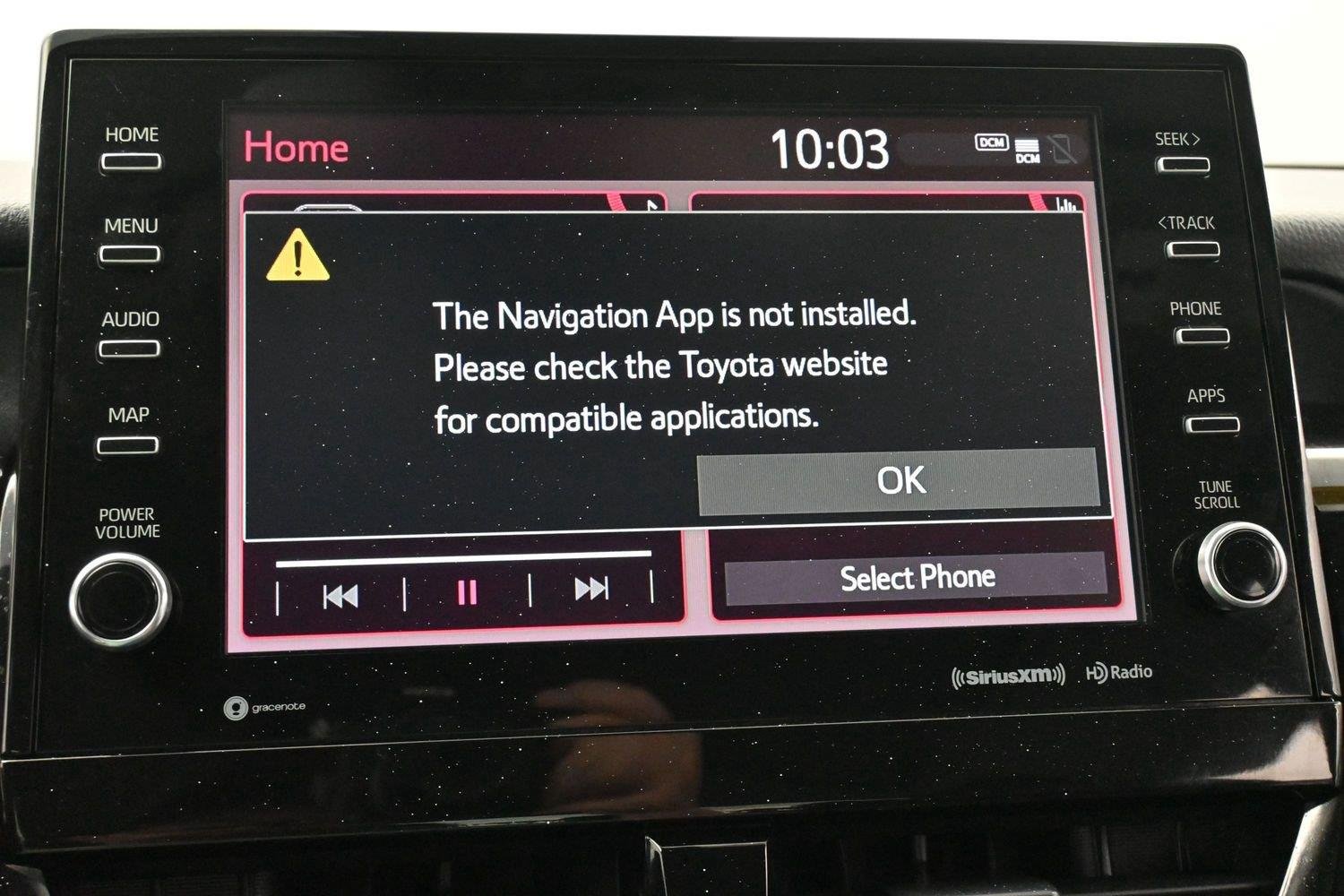 Used 2022 Wind Chill Pearl Toyota XSE image 23