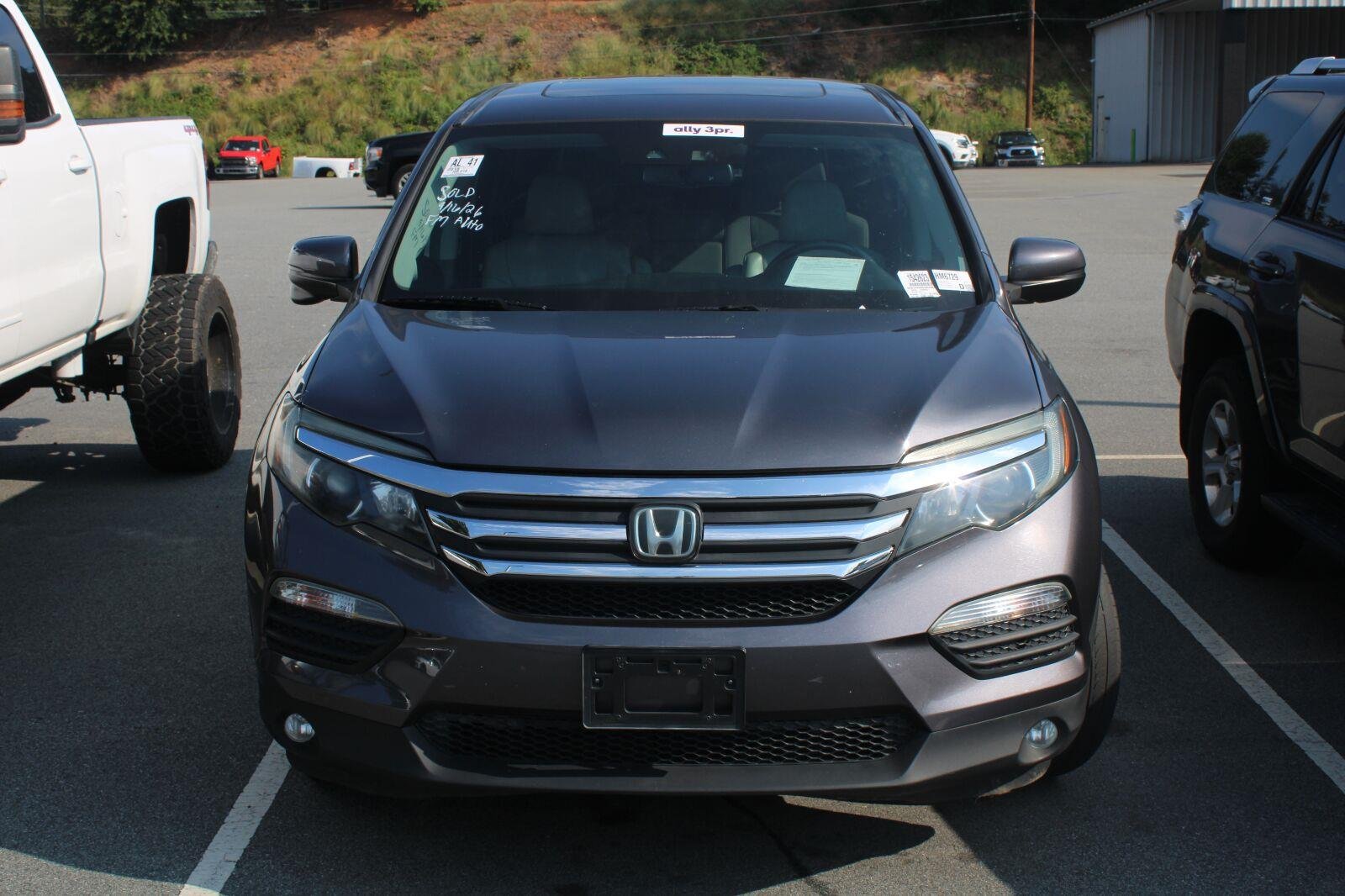 Used 2018 Modern Steel Metallic Honda EX-L image 2