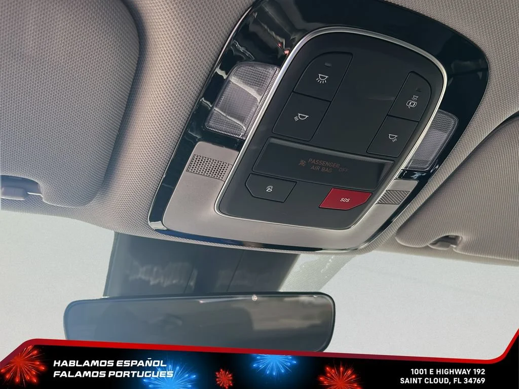 Used 2023 Gray Hyundai SEL image 18