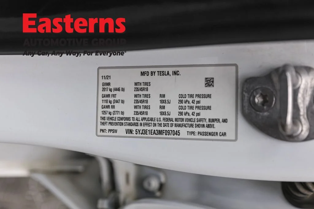 Used 2021 White Tesla Standard Range Plus image 29