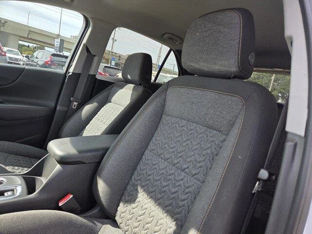 Used 2023 Summit White Chevrolet LT image 11