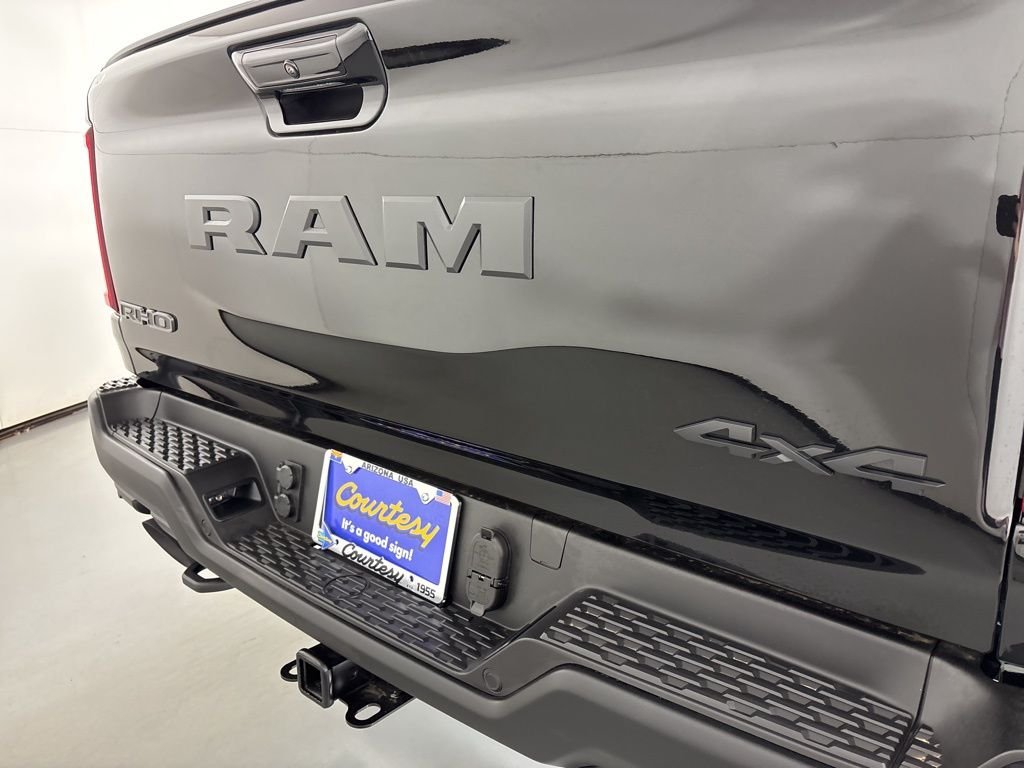 New 2026 Diamond Black Crystal Pearl-Coat Exterior Paint RAM RHO image 12