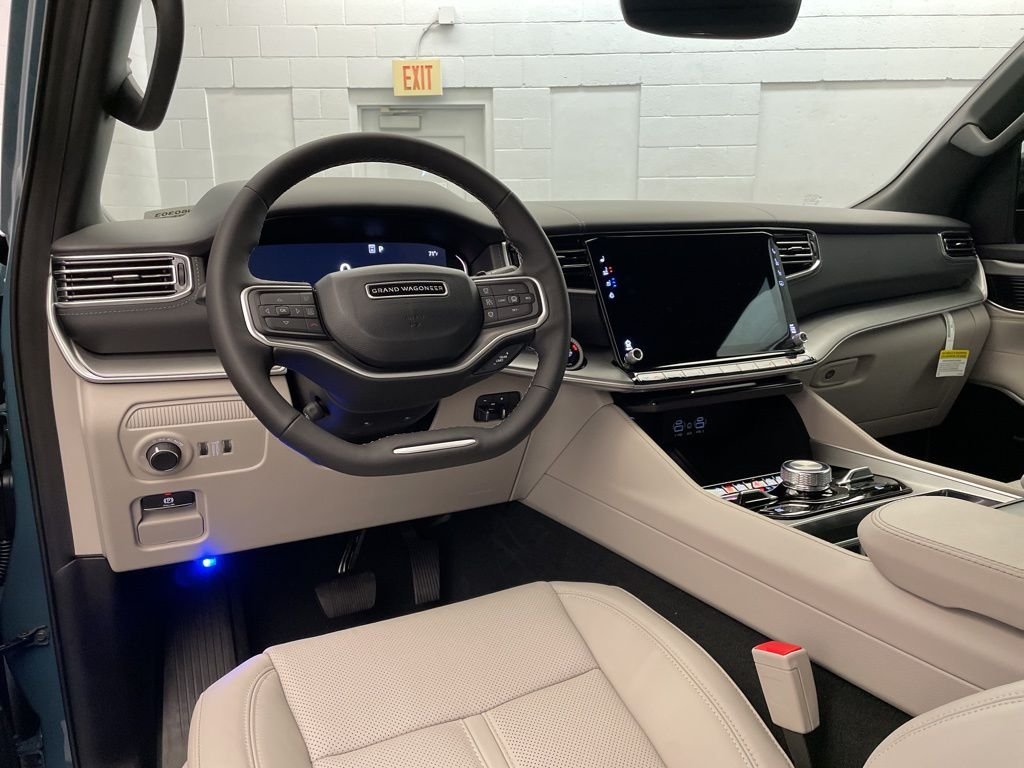 New 2026 Steel Blue Exterior Paint Jeep Limited Reserve image 13