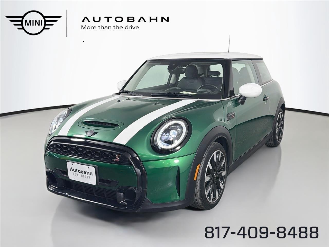 Used 2024  MINI Cooper S image 1
