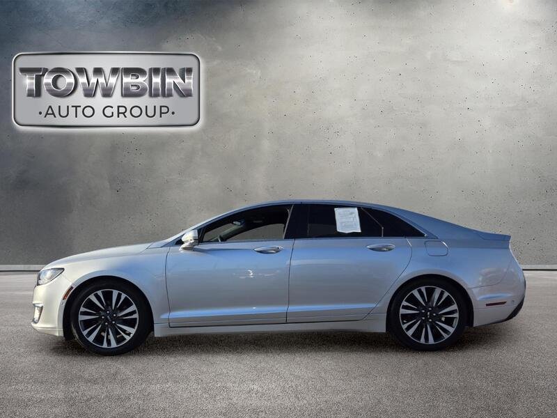 Used 2019 Silver Lincoln Reserve image 8