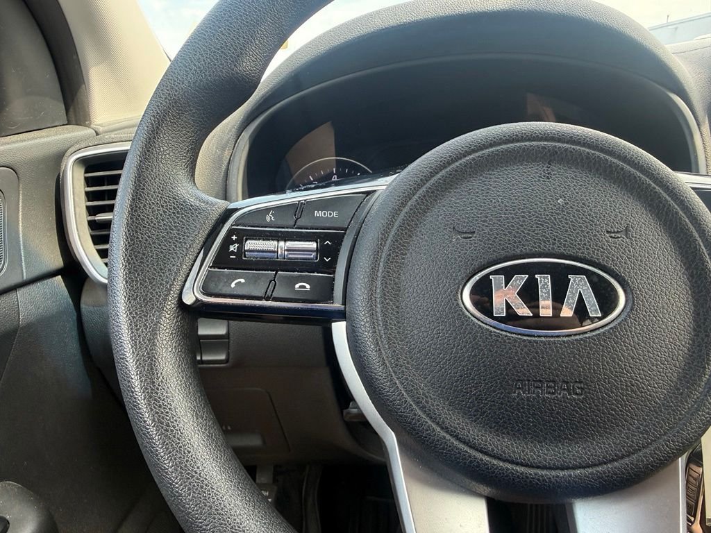 Used 2021 White Kia LX image 11