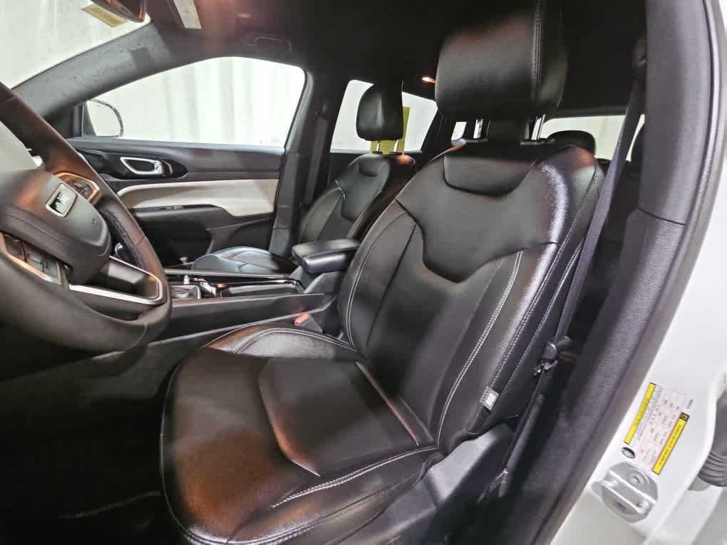 2025 Jeep Compass Limited - Photo 11