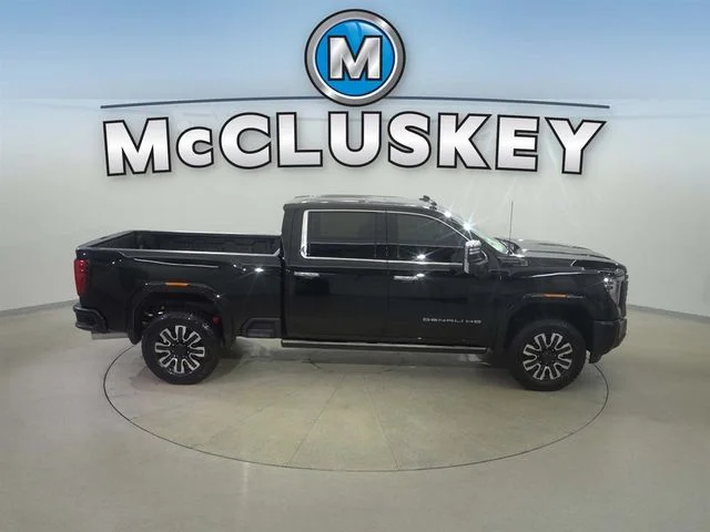 Used 2026 Black GMC Denali Ultimate image 12