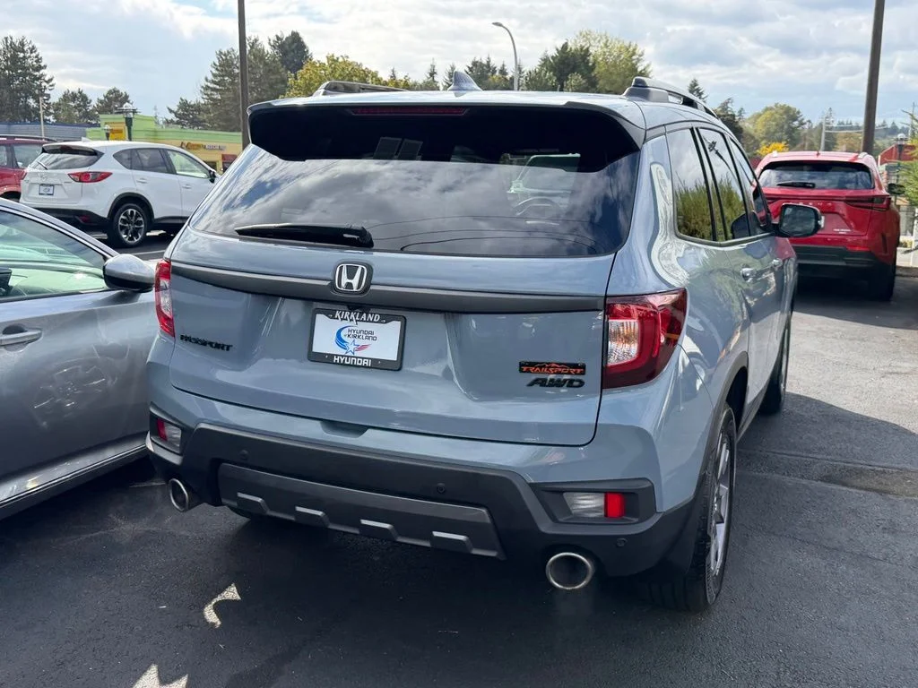 Used 2022 Obsidian Blue Pearl Honda TrailSport image 7
