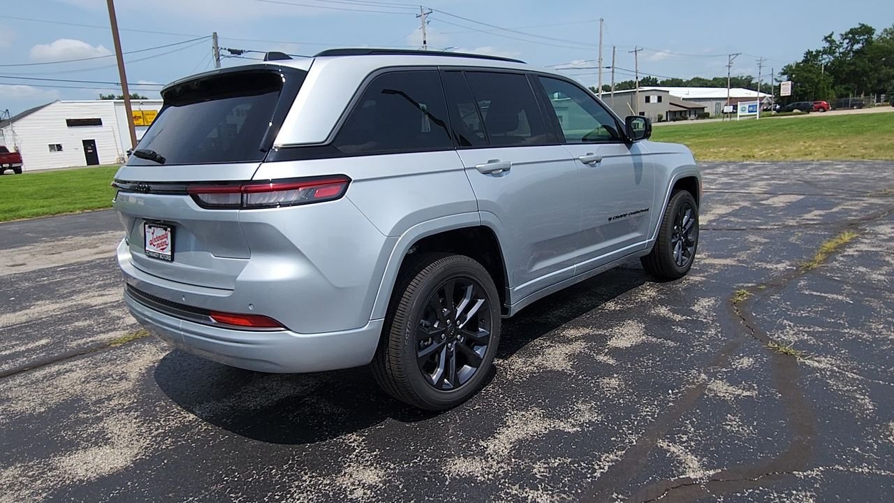 New 2026 Silver Jeep Limited Reserve image 8