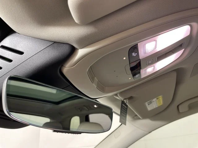2025 Volvo XC60 Plus - Photo 26